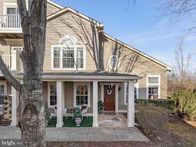 43318 Greyswallow Terrace Ashburn, VA 20147