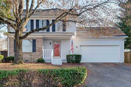 112 Briar Oaks Ct Old Hickory, TN 37138