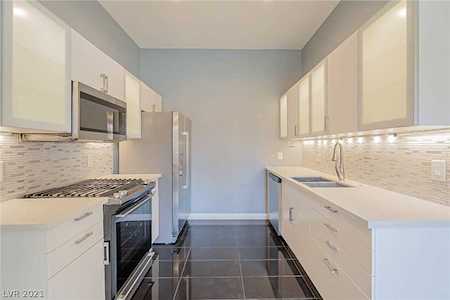 2305 Horizon Ridge Parkway #514 Henderson, NV 89052