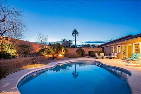 8213 Flowing Rapids Ct Las Vegas, NV 89131