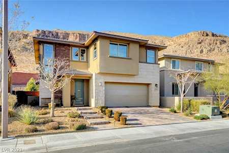 5695 Mesa Mountain Dr Las Vegas, NV 89135