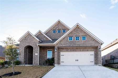 259 Lacy Oak DR Buda, TX 78610