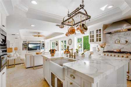 230 Palm Ave Miami Beach, FL 33139