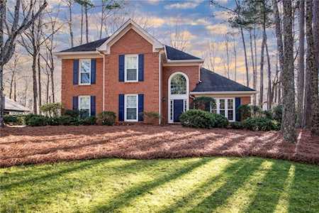 3429 Lakewind Way Alpharetta, GA 30005