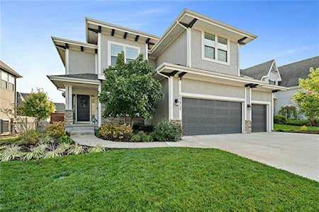 17317 Hauser St Overland Park, KS 66221