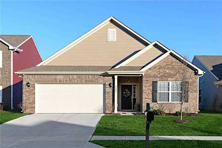 5301 Tanglewood Ln Whitestown, IN 46075