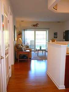 36 Abigail Way #1010 Reading, MA 01867