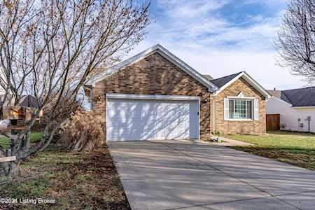 540 Matterhorn Dr Shelbyville, KY 40065