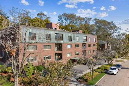 209 Commonwealth Ave #2C Newton, MA 02467