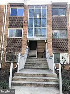 2903 Charing Cross Rd #10 Falls Church, VA 22042