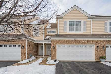 1694 Yellowstone Ct Crystal Lake, IL 60014