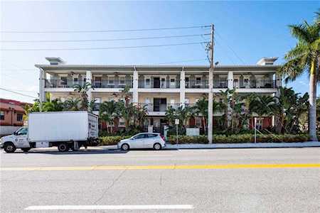 201 6th St S #305 St Petersburg, FL 33701