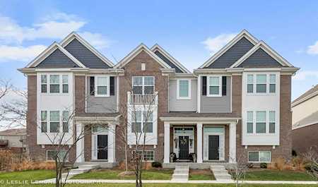 1120 E Bauer Rd Naperville, IL 60563