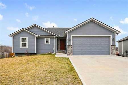 4726 Chester Ave Kansas City, KS 66106