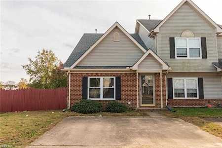 701 Brisa Ct Chesapeake, VA 23322