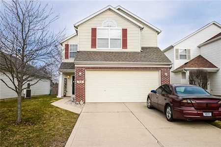 418 Vernon Place Westfield, IN 46074