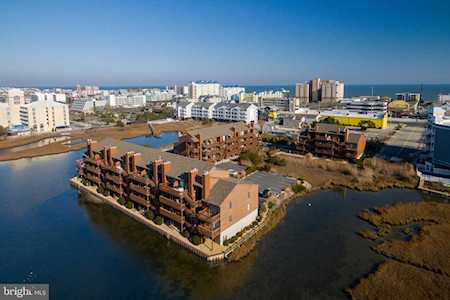 111 58th St #20 Ocean City, MD 21842