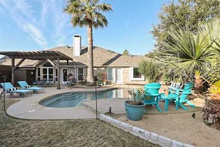 307 Moss Hill Road Irving, TX 75063