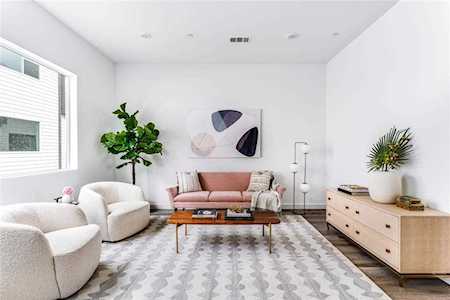 5026 Bryan Street #402 Dallas, TX 75206