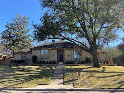 707 W Boydstun Avenue Rockwall, TX 75087