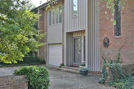 3834 Washington Square Louisville, KY 40207
