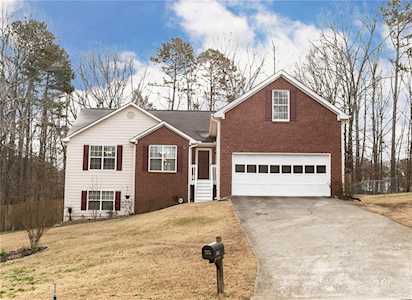 3931 Pine Gorge Ct Dacula, GA 30019