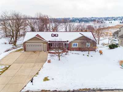 7458 Blazingstars Dr Middleton, WI 53562