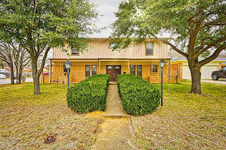 7501 Monterrey Drive Fort Worth, TX 76112