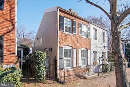 1531 34th St NW Washington, DC 20007