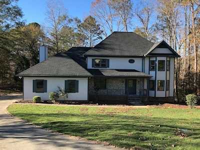 4855 Riveredge Cove Snellville, GA 30039