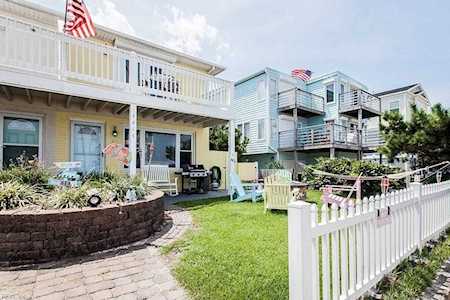 4615 Ocean View Ave Virginia Beach, VA 23455