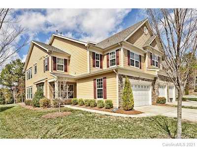 714 Deerbrook Ln Tega Cay, SC 29708