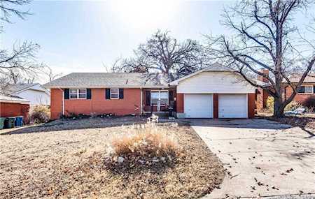 320 E 13th St Edmond, OK 73034-4722