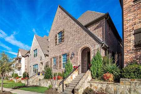 4864 Isleworth Drive Irving, TX 75038