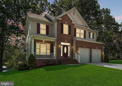 7205 Larrimore Dr Glen Burnie, MD 21060