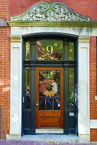 9 Hancock St #4 Boston, MA 02114