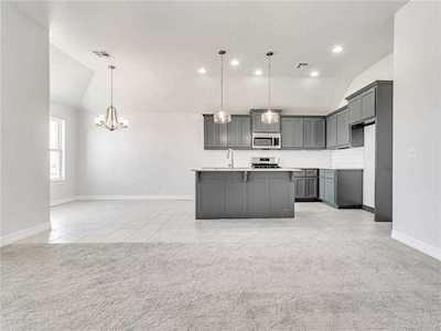 9300 Yassir Blvd Yukon, OK 73099