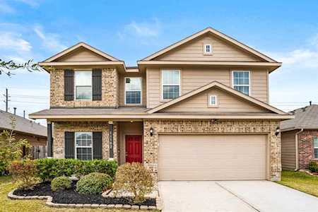 11302 Kingsnorth Dr Tomball, TX 77375