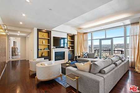 The Carlyle Residences Condos for Sale | 10776 Wilshire Blvd, Los ...