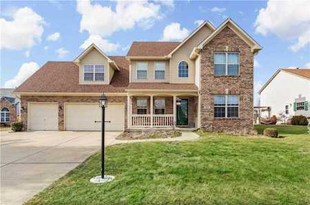 1560 White Oak Ct Franklin, IN 46131