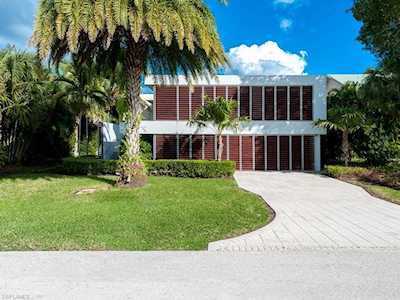 1366 Tahiti Dr Sanibel, FL 33957