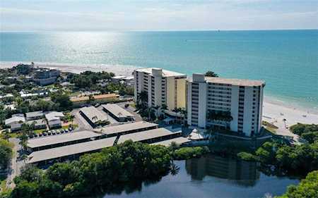 20 Whispering Sands Dr #302 Sarasota, FL 34242