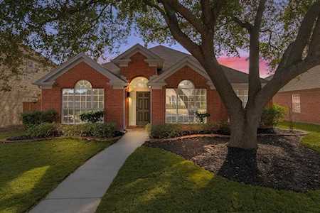 10901 Reisling Drive Frisco, TX 75035