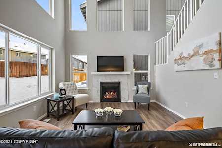 207 Shageluk Drive Anchorage, AK 99504