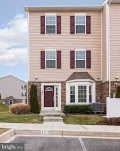 1821 Cassandra Dr #160 Eldersburg, MD 21784
