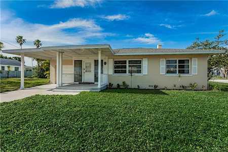 724 Bay Esplanade Clearwater, FL 33767