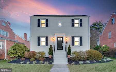 5121 44th St NW Washington, DC 20016