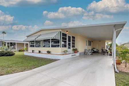 562 Longwood Drive Venice, FL 34285