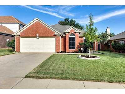 1000 Winston Drive Euless, TX 76039