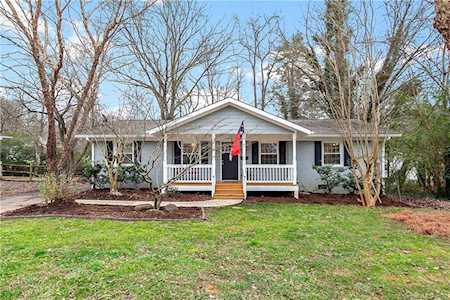 4816 Crestmont Dr Charlotte, NC 28205